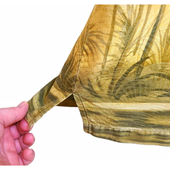 Tommy Bahama Men's Silk Palms Hawaiian Shirt Size M Golden Green Tropical Summer - Picture 4 of 12